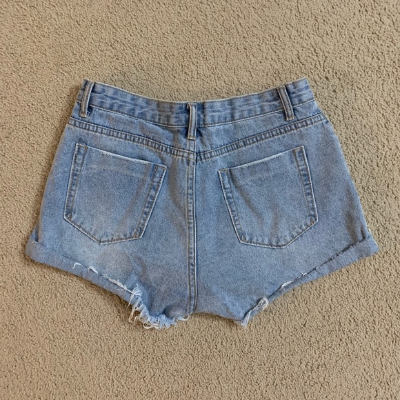 LIGHT WASHED HIGH WAISTED ZAFUL SHORTS - Picture 2 of 5